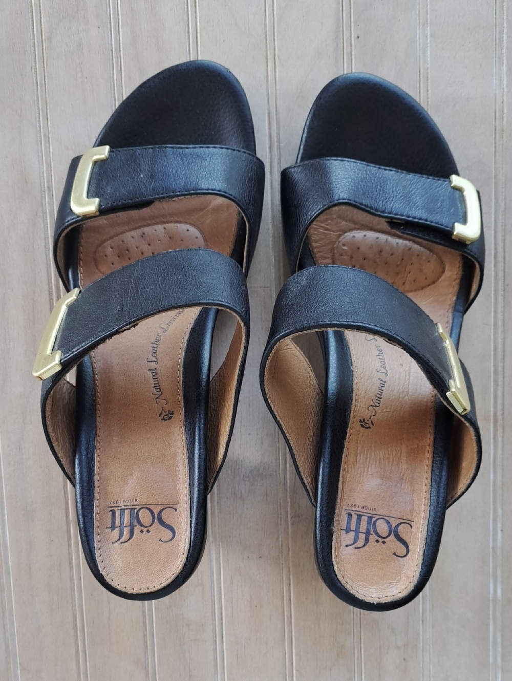 Söfft Blk Leather Double Strap Adjustible Comfort Gold Bukle Block Heel Sandals